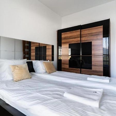 Golden Apartments Warsaw - Big And Bright Apartment In Platinum Towers- Browary- Grzyb61A المظهر الخارجي الصورة