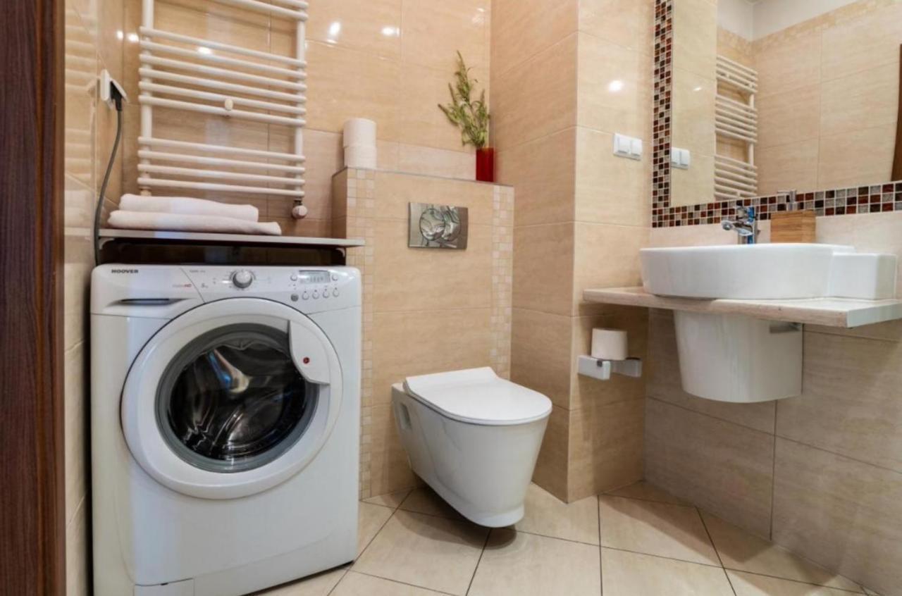Golden Apartments Warsaw - Big And Bright Apartment In Platinum Towers- Browary- Grzyb61A المظهر الخارجي الصورة