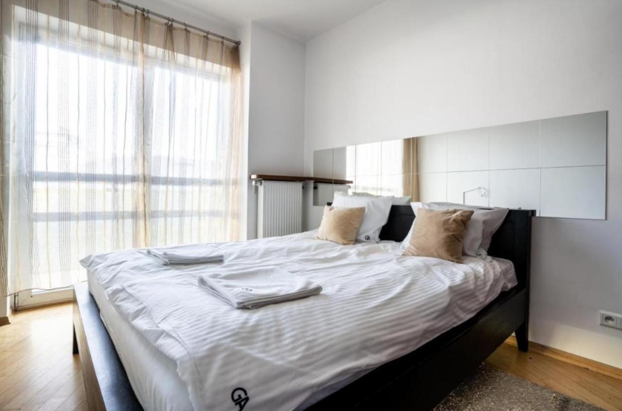 Golden Apartments Warsaw - Big And Bright Apartment In Platinum Towers- Browary- Grzyb61A المظهر الخارجي الصورة