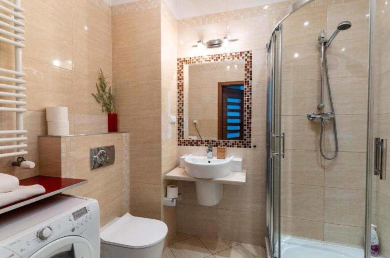 Golden Apartments Warsaw - Big And Bright Apartment In Platinum Towers- Browary- Grzyb61A المظهر الخارجي الصورة