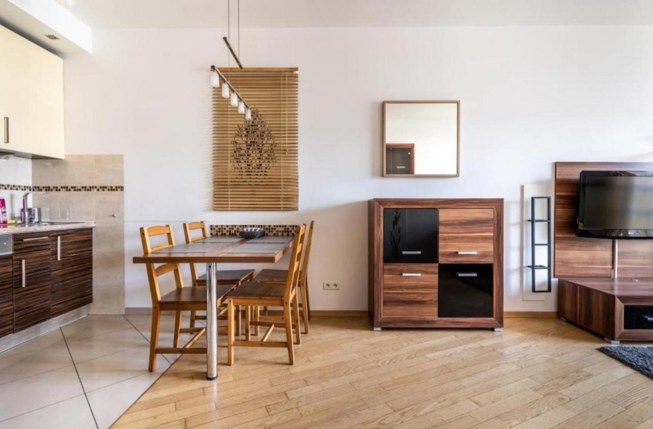 Golden Apartments Warsaw - Big And Bright Apartment In Platinum Towers- Browary- Grzyb61A المظهر الخارجي الصورة